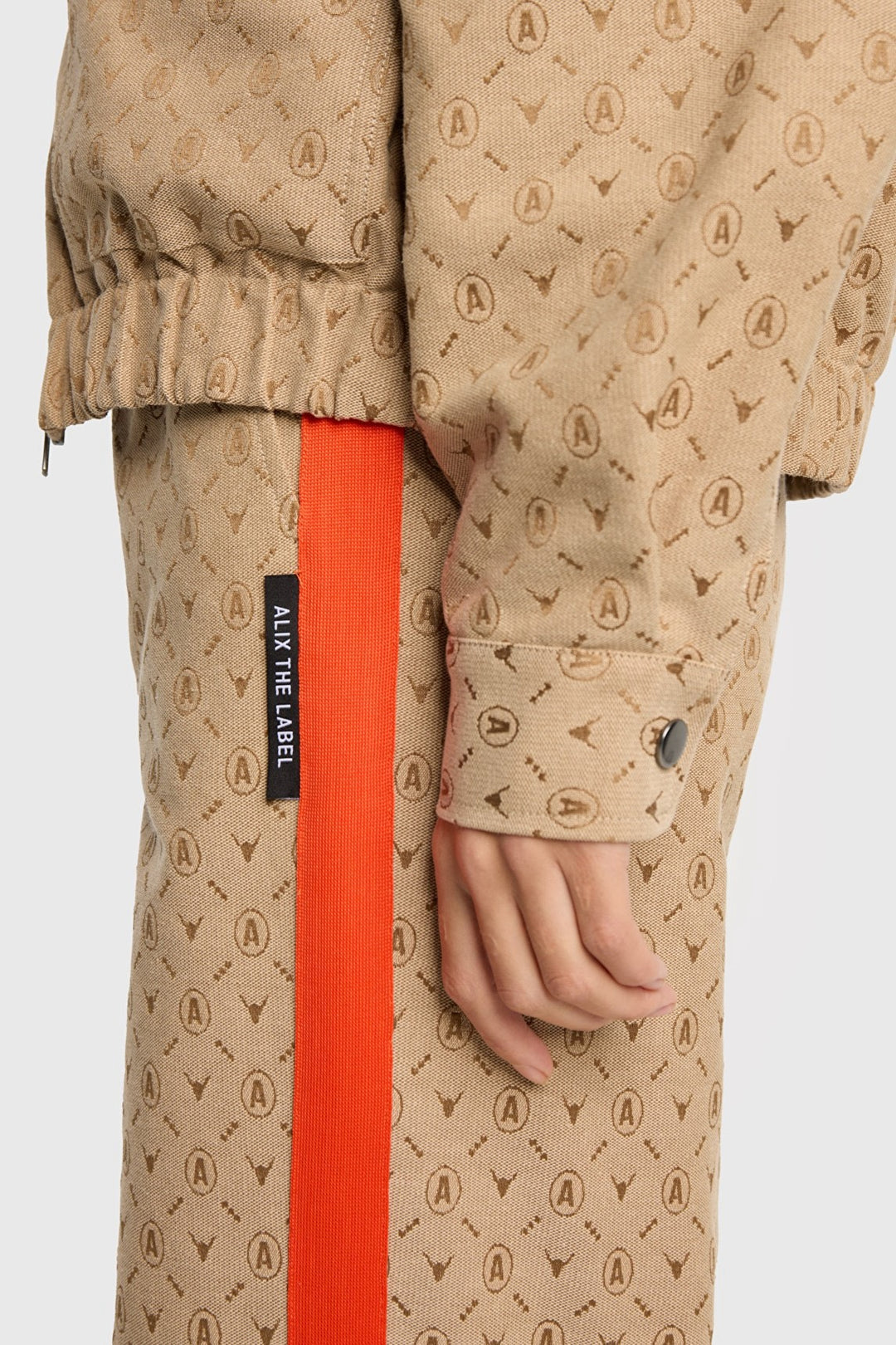 Logo Pant - Camel