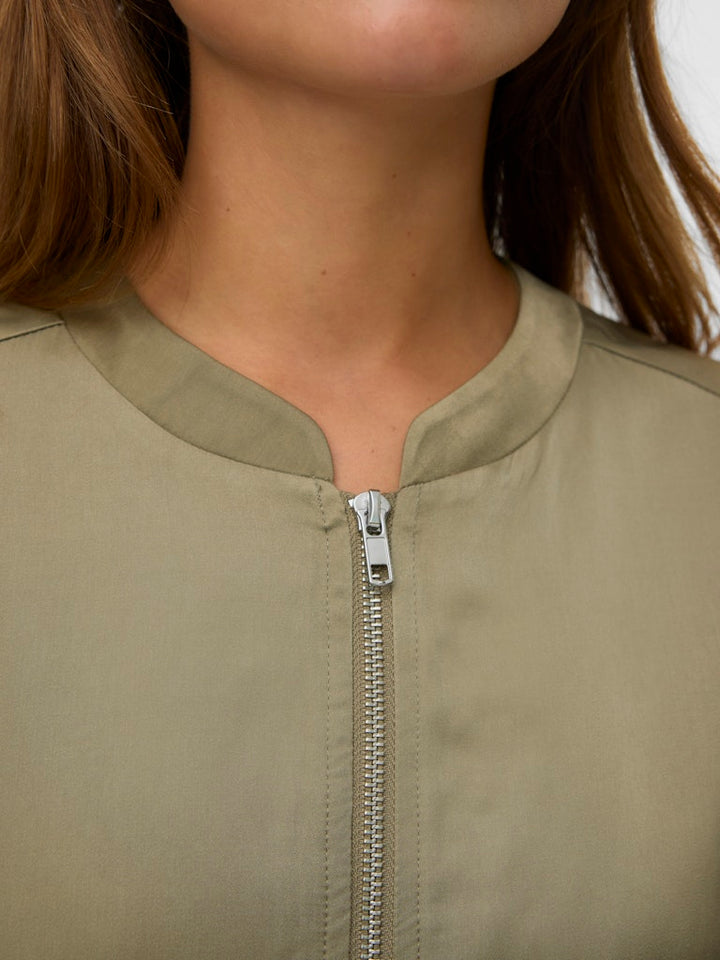 Vmvina Detail Ls Bomber Wvn Ga - Olijf