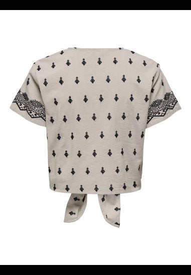 Onlsiesta Willa Emb Ss Knot But Top - Zand Dessin