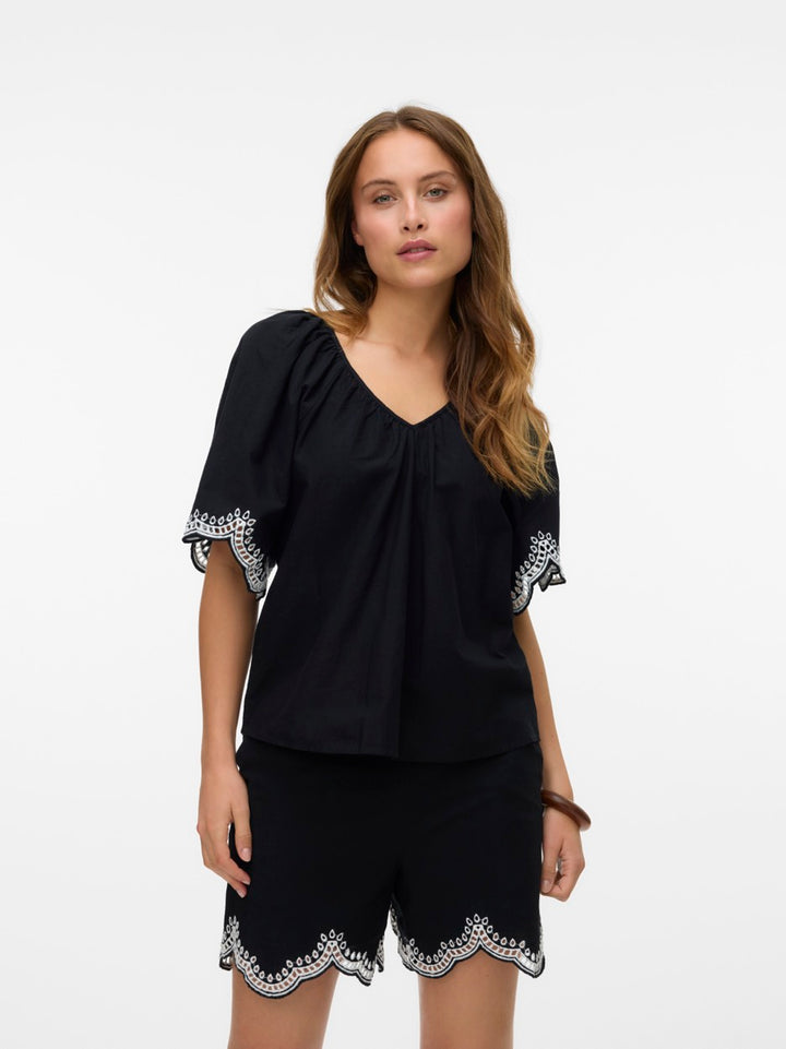 Vmdiana 2/4 V-neck Top Wvn Btq - Zwart