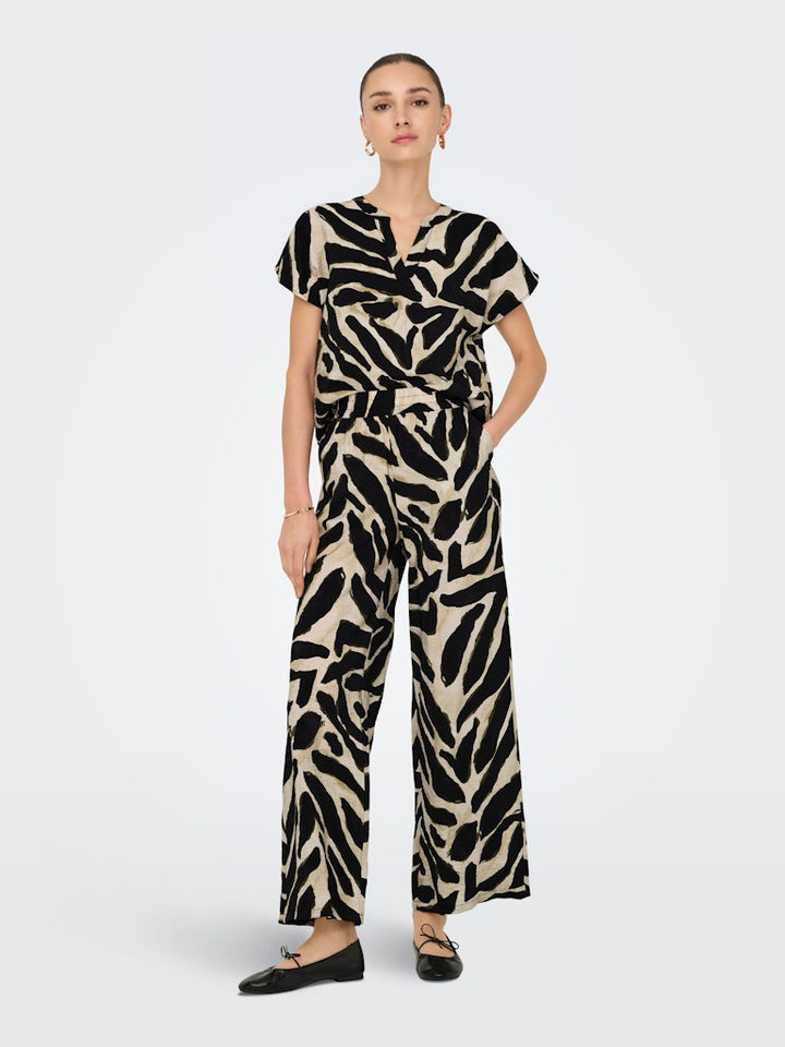 Jdyjasmine S/s Top Wvn - Zwart Dessin