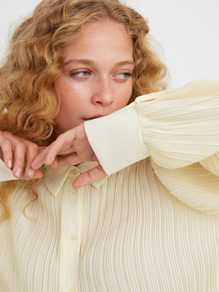 Vmsutton Ls Pleated Shirt - Ecru