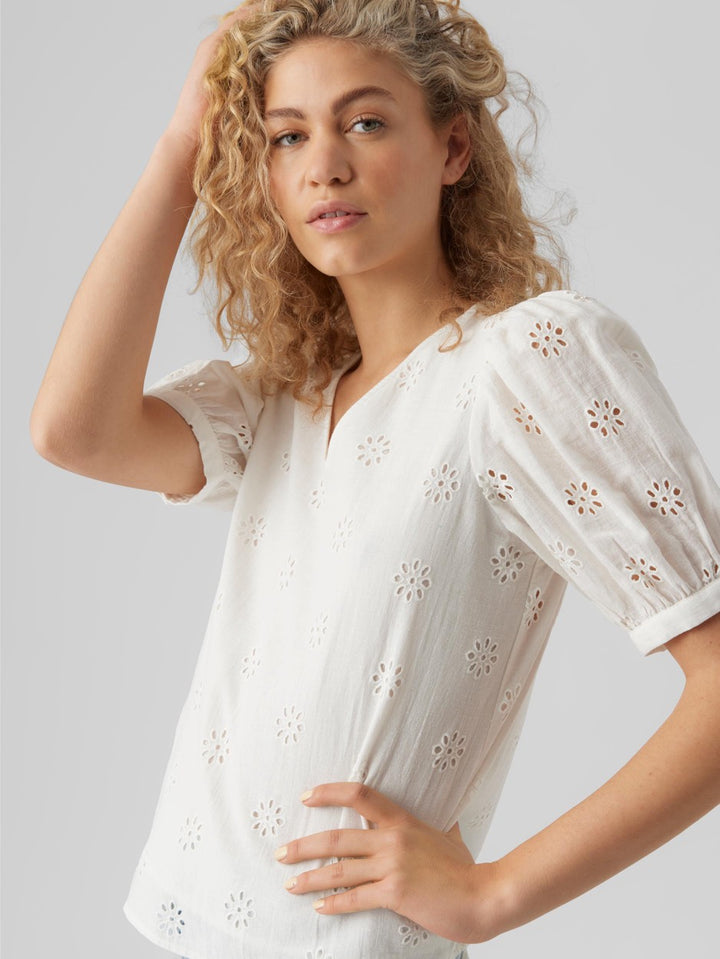 Vmmaja 2/4 V-neck Top Wvn - Wit