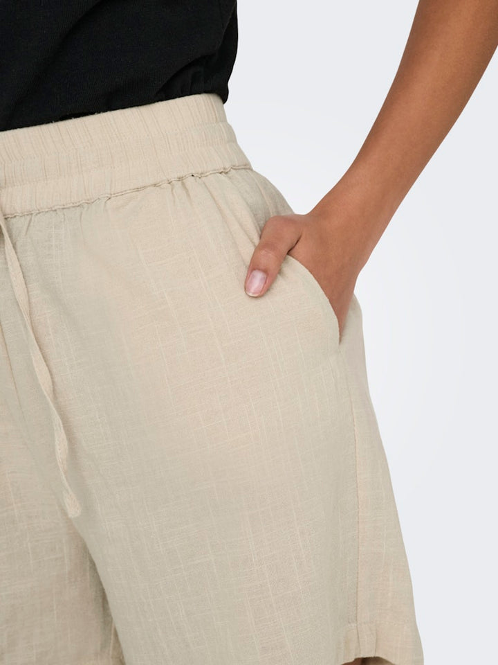 Onltizana String Cotton Shorts Wvn Noos - Beige