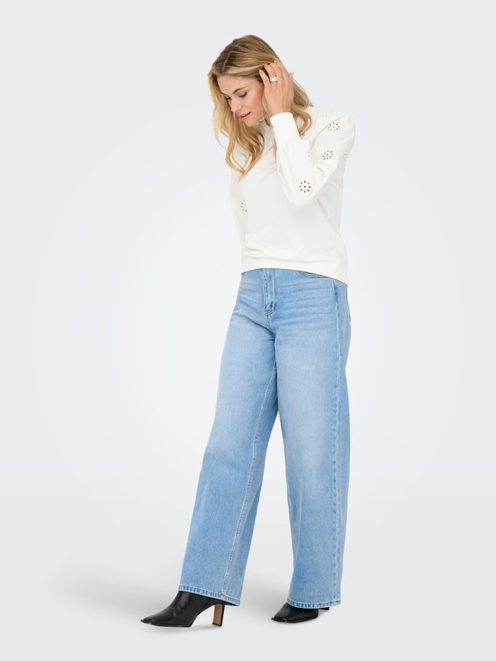 Onlfemme L/s Puff Embroidery Ub Swt - Off-white