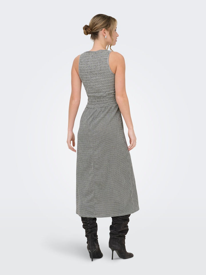 Onlcelle Life S/l Smock Dress Jrs - Zwart Dessin