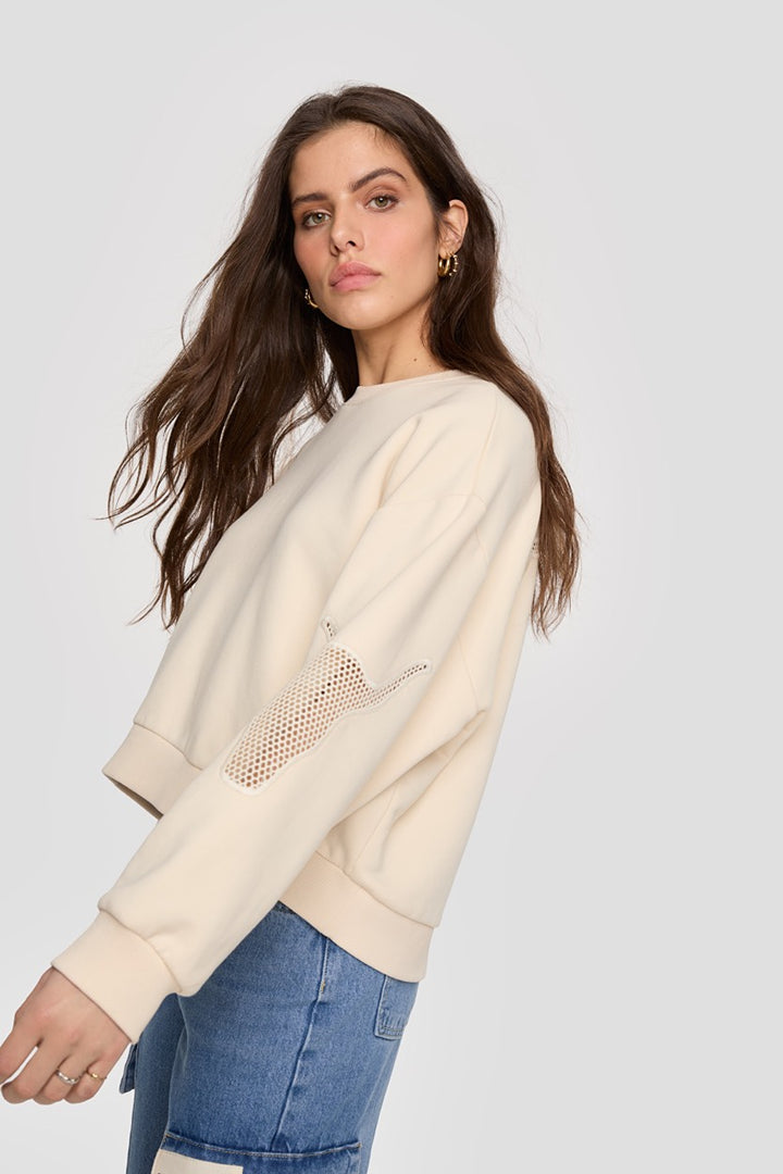 Ladies Knitterd Mesch Sweater - Ecru